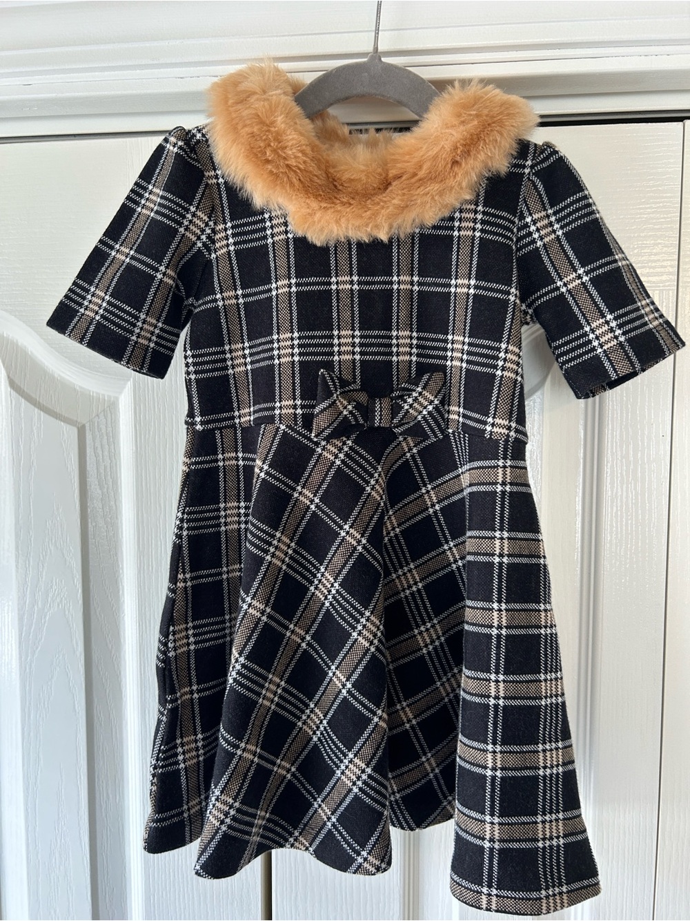 Janie and Jack Black Plaid Dress with Tan Faux Fur Collar